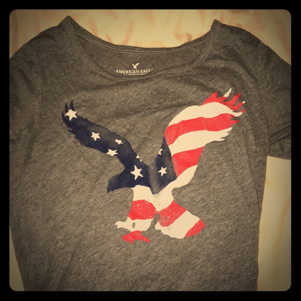 American Eagle Graphic Tee